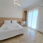 Luxury Apartment *