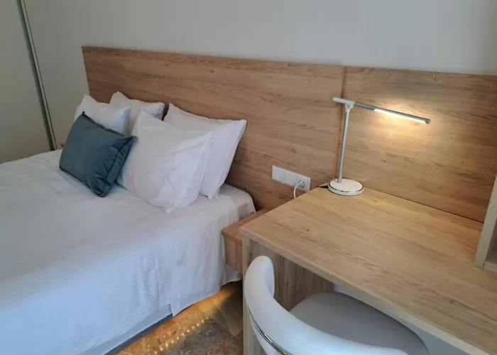 Luxury Apartamento Patras